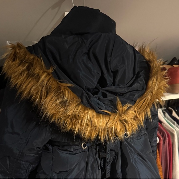 Maternity coat - Picture 3 of 8